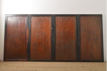 杉材一枚板　明治大正期　趣たっぷりの部屋に!アンティーク板戸4枚セット(帯戸、引き戸、木製建具)(R-056104)