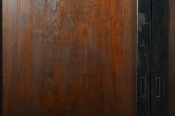杉材一枚板　明治大正期　趣たっぷりの部屋に!アンティーク板戸4枚セット(帯戸、引き戸、木製建具)(R-056104)