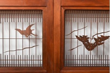 腰板欅材　鶴亀・松竹梅の縁起物飾り付き　アンティーク組子帯戸4枚セット(引き戸、建具)(R-056109)