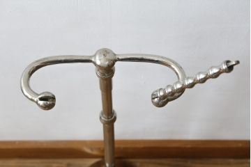 希少　フランスアンティーク　気品ある佇まいが魅力的なトイレットペーパースタンド(R-056111)