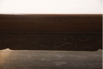 和製アンティーク　時代物　天板玉杢　細やかな彫刻が目を引く座卓(ローテーブル、センターテーブル)(R-056125)