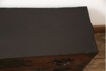 和製アンティーク　明治期　前面ケヤキ材　重厚感ある金具が立派な刀箪笥(時代箪笥、ローボード、ローチェスト、テレビ台)(R-056138)