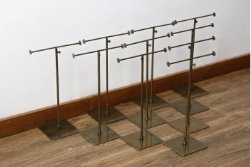 中古　アンティーク調　古美色(こびしょく)　シャビーな風合いがレトロな雰囲気を高めるディスプレイスタンド10台セット(アクセサリースタンド、ハンガースタンド、店舗什器)(R-056139)
