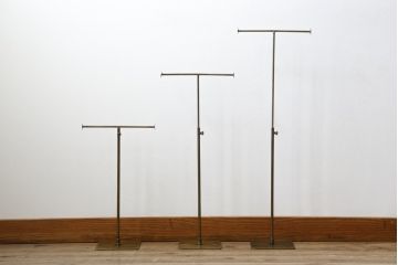 中古　アンティーク調　古美色(こびしょく)　シャビーな風合いがレトロな雰囲気を高めるディスプレイスタンド10台セット(アクセサリースタンド、ハンガースタンド、店舗什器)(R-056139)