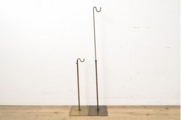 中古　アンティーク調　古美色(こびしょく)　シャビーな風合いがレトロな雰囲気を高めるディスプレイスタンド10台セット(アクセサリースタンド、バックスタンド、かばんスタンド、バックホルダー、鞄掛け、店舗什器)(R-056141)
