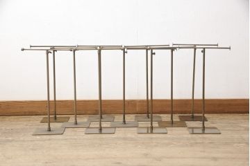 中古　アンティーク調　古美色(こびしょく)　シャビーな風合いがレトロな雰囲気を高めるディスプレイスタンド11台セット(アクセサリースタンド、ハンガースタンド、店舗什器)(R-056143)
