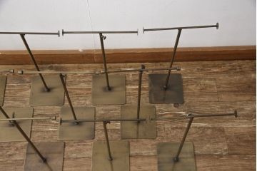 中古　アンティーク調　古美色(こびしょく)　シャビーな風合いがレトロな雰囲気を高めるディスプレイスタンド11台セット(アクセサリースタンド、ハンガースタンド、店舗什器)(R-056143)