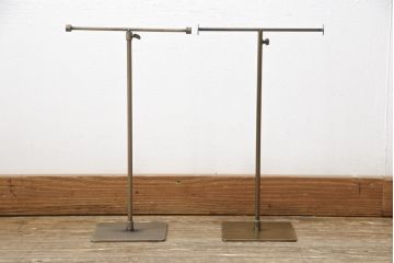 中古　アンティーク調　古美色(こびしょく)　シャビーな風合いがレトロな雰囲気を高めるディスプレイスタンド11台セット(アクセサリースタンド、ハンガースタンド、店舗什器)(R-056143)