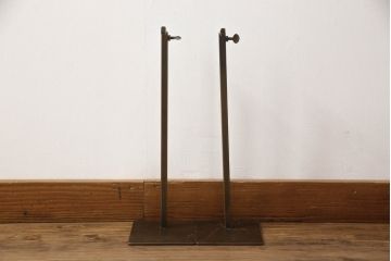 中古　アンティーク調　古美色(こびしょく)　シャビーな風合いがレトロな雰囲気を高めるディスプレイスタンド9台セット(アクセサリースタンド、バックスタンド、かばんスタンド、バックホルダー、鞄掛け、店舗什器)(R-056144)