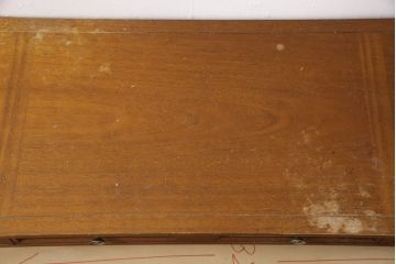中古　DREXEL HERITAGE(ドレクセルヘリテイジ)　Triune(トライユン)　マホガニー材　洗練されたデザインとクラシカルな佇まいが魅力的なセンターテーブル(カクテルテーブル、リビングテーブル、ローテーブル)(R-056149)