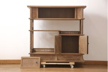 中古　美品　高級杉材　上品な和の趣を感じさせる飾り棚(茶棚、陳列棚、収納棚、キャビネット)(R-056152)