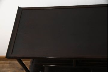 和製アンティーク　昭和中期　紫檀(シタン)材　透かし彫りが目を引く上品でモダンな佇まいの飾り棚(茶棚、戸棚、収納棚)(R-056155)