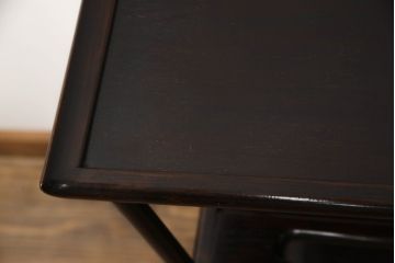 和製アンティーク　昭和中期　紫檀(シタン)材　透かし彫りが目を引く上品でモダンな佇まいの飾り棚(茶棚、戸棚、収納棚)(R-056155)