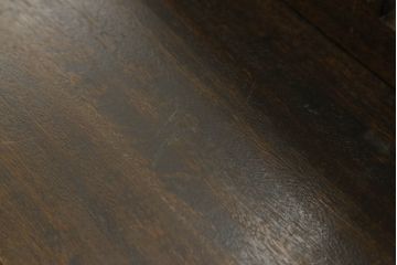 和製アンティーク　クサビ(楔)式　さりげない透かし彫りがアクセントの本棚(飾り棚、シェルフ)(R-056157)