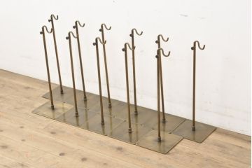 中古　アンティーク調　古美色(こびしょく)　シャビーな風合いがレトロな雰囲気を高めるディスプレイスタンド11台セット(アクセサリースタンド、バックスタンド、かばんスタンド、バックホルダー、鞄掛け、店舗什器)(R-056181)