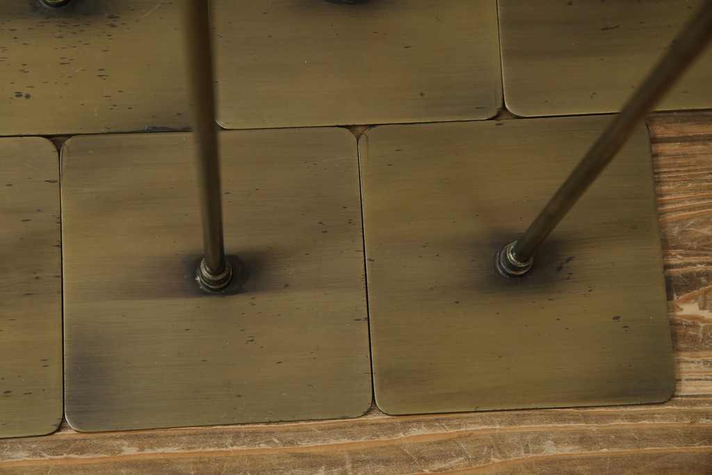 中古　アンティーク調　古美色(こびしょく)　シャビーな風合いがレトロな雰囲気を高めるディスプレイスタンド7台セット　(R-056182)