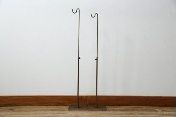 中古　アンティーク調　古美色(こびしょく)　シャビーな風合いがレトロな雰囲気を高めるディスプレイスタンド7台セット　(R-056182)