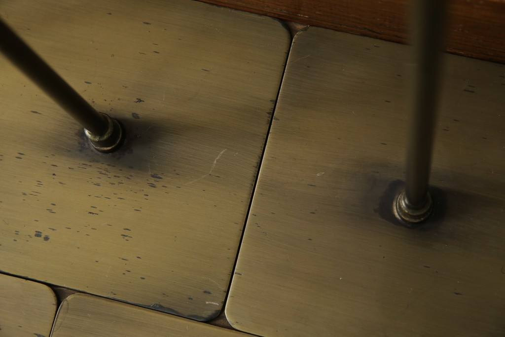 中古　アンティーク調　古美色(こびしょく)　シャビーな風合いがレトロな雰囲気を高めるディスプレイスタンド7台セット　(R-056182)