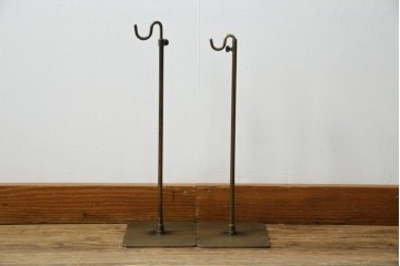 中古　アンティーク調　古美色(こびしょく)　シャビーな風合いがレトロな雰囲気を高めるディスプレイスタンド7台セット　(R-056182)