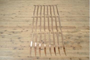 中古　大型　店舗什器　ペイント仕上げ限定　ガラス棚板付き　フレンチ風のおしゃれなオープンラック(陳列棚、飾り棚、展示棚)(R-056184)