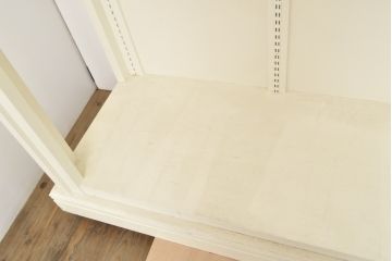 中古　大型　店舗什器　ペイント仕上げ限定　ガラス棚板付き　フレンチ風のおしゃれなオープンラック(陳列棚、飾り棚、展示棚)(R-056185)