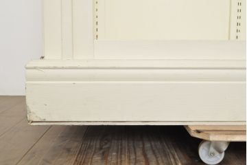 中古　大型　店舗什器　ペイント仕上げ限定　ガラス棚板付き　フレンチ風のおしゃれなオープンラック(陳列棚、飾り棚、展示棚)(R-056186)