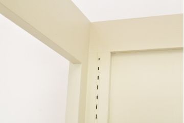 中古　大型　店舗什器　ペイント仕上げ限定　ガラス棚板付き　フレンチ風のおしゃれなオープンラック(陳列棚、飾り棚、展示棚)(R-056186)