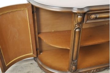 中古　美品　イタリア高級家具　細やかな意匠に気品を感じるサイドボード(キャビネット、戸棚、収納棚)(R-056187)