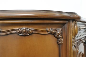 中古　美品　イタリア高級家具　細やかな意匠に気品を感じるサイドボード(キャビネット、戸棚、収納棚)(R-056187)