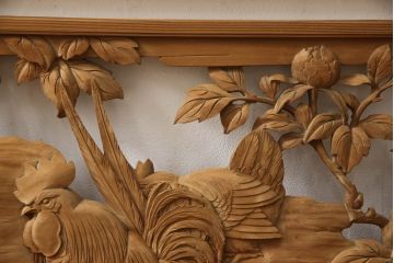 アンティーク建具　在銘　彫武　生き生きとした牡丹と鶏が描かれた彫刻欄間2枚セット(明かり取り、明り取り)(R-056203)