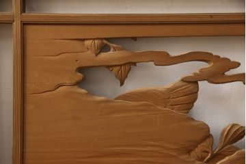 アンティーク建具　在銘　彫武　生き生きとした牡丹と鶏が描かれた彫刻欄間2枚セット(明かり取り、明り取り)(R-056203)