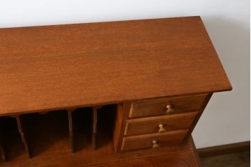 中古　横浜クラシック家具　ダニエル(daniel)　A-305　エレガントな佇まいが品の良さを高めるライティングデスク(定価約47万円)(ワークデスク、机、在宅ワーク、在宅用)(R-056230)