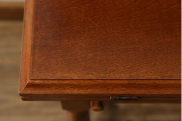 中古　横浜クラシック家具　ダニエル(daniel)　A-305　エレガントな佇まいが品の良さを高めるライティングデスク(定価約47万円)(ワークデスク、机、在宅ワーク、在宅用)(R-056230)