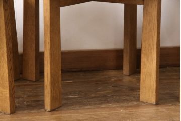 和製ビンテージ　オーク材　凝ったデザインが魅力!ナチュラルモダンな空間づくりに活躍するダイニングチェア4脚セット(椅子、イス、ヴィンテージ)(R-056231)