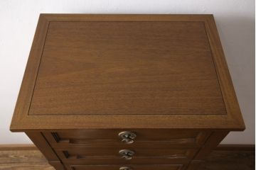 中古　DREXEL HERITAGE(ドレクセルヘリテイジ)　Triune(トライユン)　ランジェリーチェスト(サイドチェスト、引き出し)(定価約43万円)(R-056241)