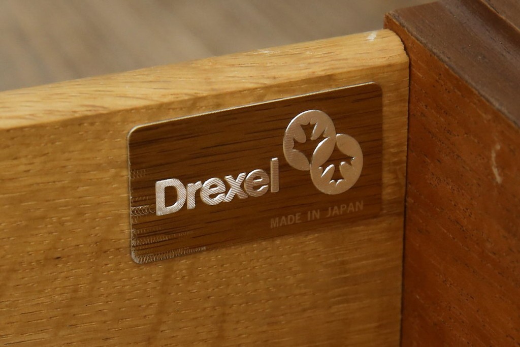 中古　DREXEL HERITAGE(ドレクセルヘリテイジ)　Triune(トライユン)　ランジェリーチェスト(サイドチェスト、引き出し)　定価約43万円相当　(R-056241)