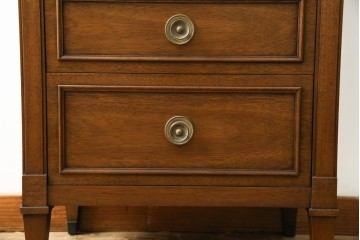 中古　DREXEL HERITAGE(ドレクセルヘリテイジ)　Triune(トライユン)　ランジェリーチェスト(サイドチェスト、引き出し)　定価約43万円相当　(R-056241)