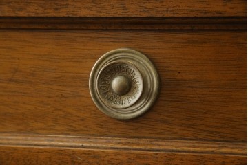 中古　DREXEL HERITAGE(ドレクセルヘリテイジ)　Triune(トライユン)　ランジェリーチェスト(サイドチェスト、引き出し)　定価約43万円相当　(R-056241)