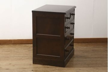 中古　美品　北海道民芸家具　直線的なフォルムとシックな色合いが美しいサイドチェスト(引き出し、チェスト)(R-056290)