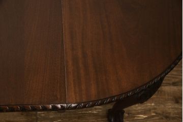 イギリスアンティーク　上手物!　ウォールナット　丸みのある脚がかわいらしいエクステンションダイニングテーブル(4人掛け、ラウンドテーブル)(R-056294)