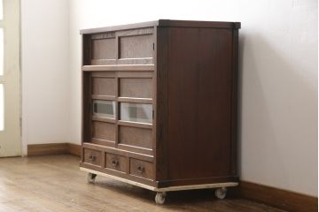 和製アンティーク　上手物!　前面ケヤキ材(欅)　玉杢　独特な杢目が印象的な関東水屋箪笥サイドボード(食器棚、キャビネット、収納棚、戸棚)(R-056296)