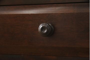 中古　美品　北海道民芸家具　天板リメイク付き　シックなサイドボード(収納棚、戸棚、リビングボード)(R-056330)