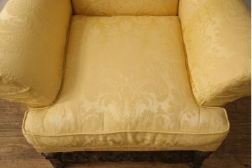 中古　美品　DREXEL HERITAGE(ドレクセルヘリテイジ)　希少モデル!彫刻入り1人掛けソファ(一人掛けソファ、アームソファ)(R-056331)
