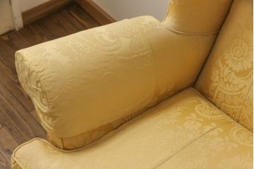 中古　美品　DREXEL HERITAGE(ドレクセルヘリテイジ)　希少モデル!彫刻入り2.5人掛けソファ(3人掛けソファ)(R-056332)