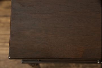 イギリスアンティーク　ウォールナット材　クラシカルなデザインが美しいコンソールテーブル(作業デスク、机、在宅用、在宅ワーク用デスク)(R-056333)