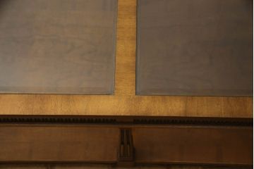 中古　DREXEL HERITAGE(ドレクセルヘリテイジ)　収納スペースも備えた便利なローテーブル(定価約60万円)(センターテーブル)(R-056336)