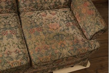 中古　美品　DREXEL HERITAGE(ドレクセルヘリテイジ)　クラシカルな雰囲気を醸し出す3人掛けソファ(三人掛けソファ、3P)(R-056337)