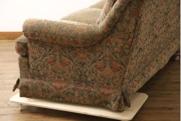 中古　美品　DREXEL HERITAGE(ドレクセルヘリテイジ)　クラシカルな雰囲気を醸し出す3人掛けソファ(三人掛けソファ、3P)(R-056337)