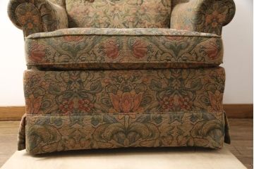 中古　美品　DREXEL HERITAGE(ドレクセルヘリテイジ)　クラシカルな雰囲気を醸し出す1人掛けソファ(一人掛けソファ、アームチェア)(R-056339)