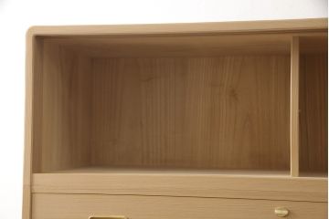 中古　美品　蒔絵入り　木匠・多々納邦男作　気品溢れる佇まいが魅力的な総桐箪笥(定価約140万円)(胴厚、和タンス、引き出し、衣装箪笥、桐たんす)(R-056340)
